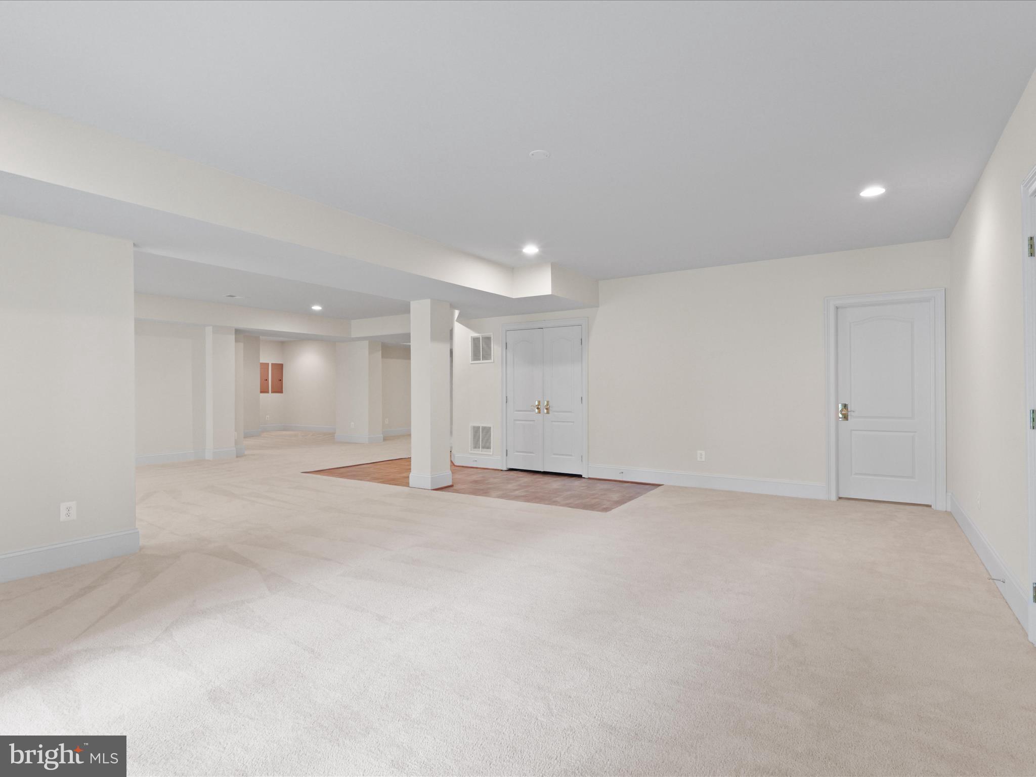 CHASE AT BELMONT COUNTRY - Residential