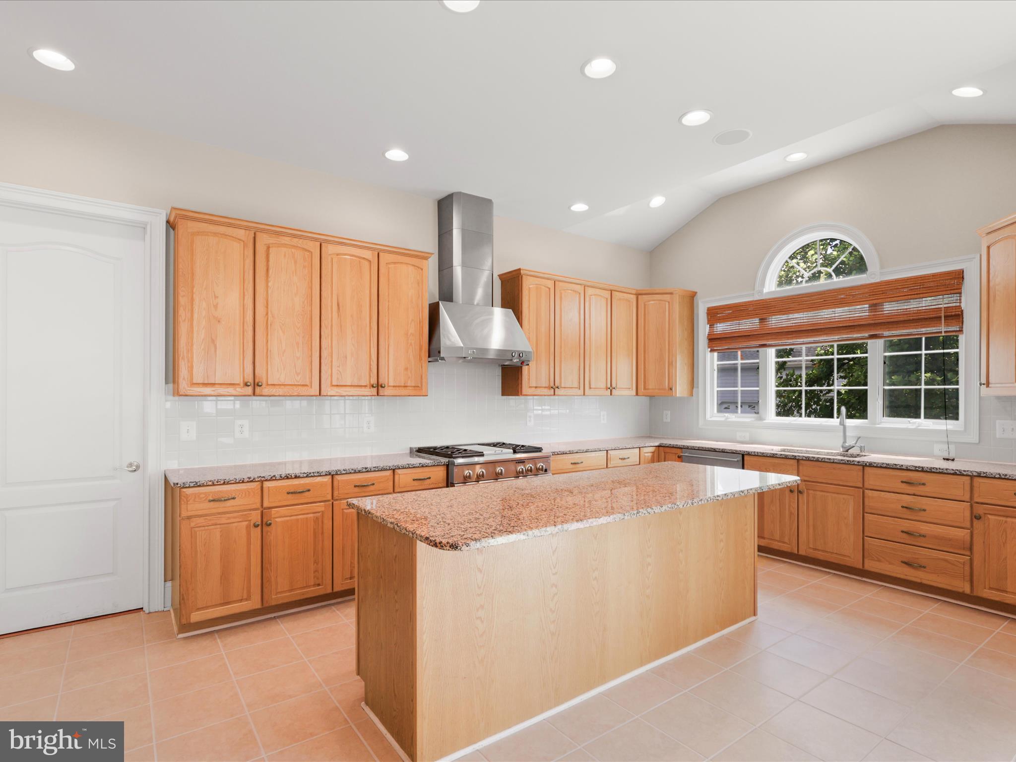 CHASE AT BELMONT COUNTRY - Residential