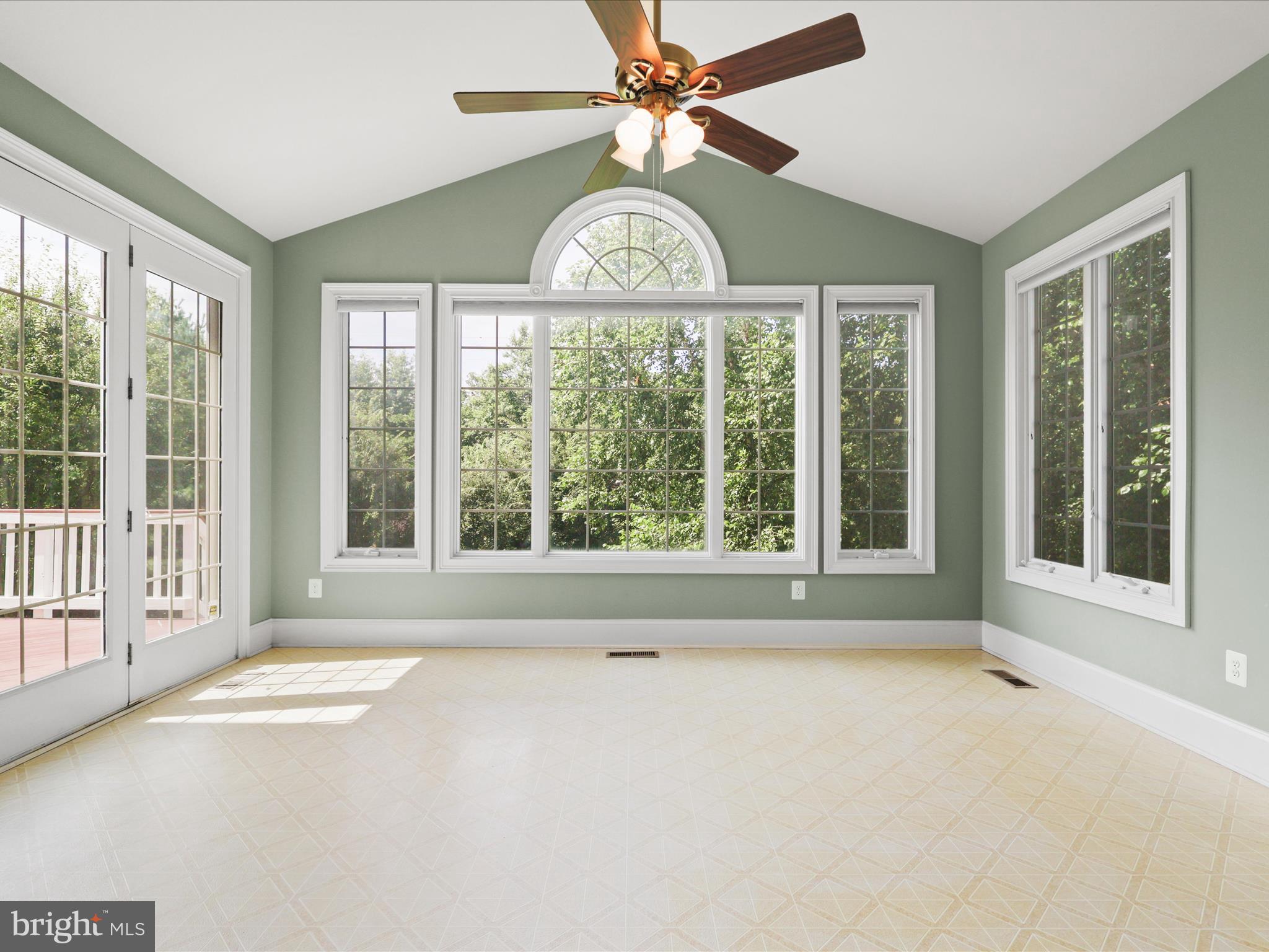 CHASE AT BELMONT COUNTRY - Residential