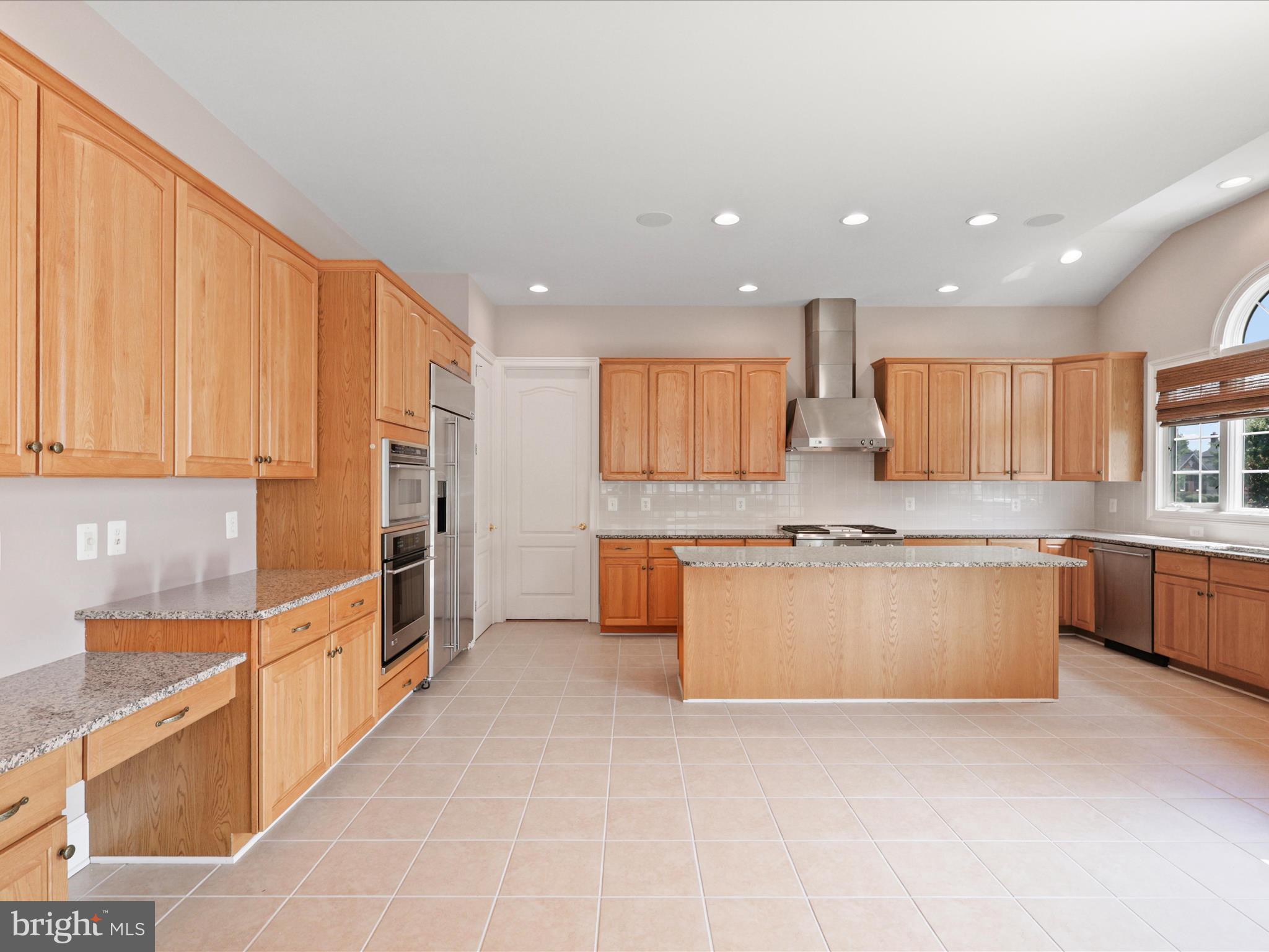 CHASE AT BELMONT COUNTRY - Residential