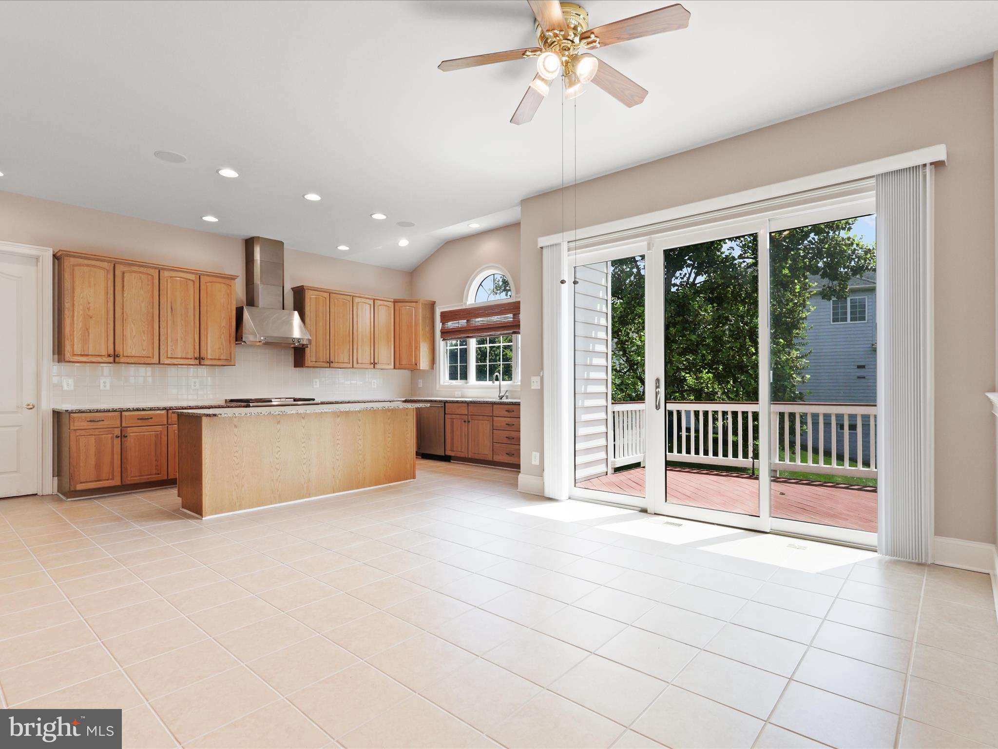 CHASE AT BELMONT COUNTRY - Residential