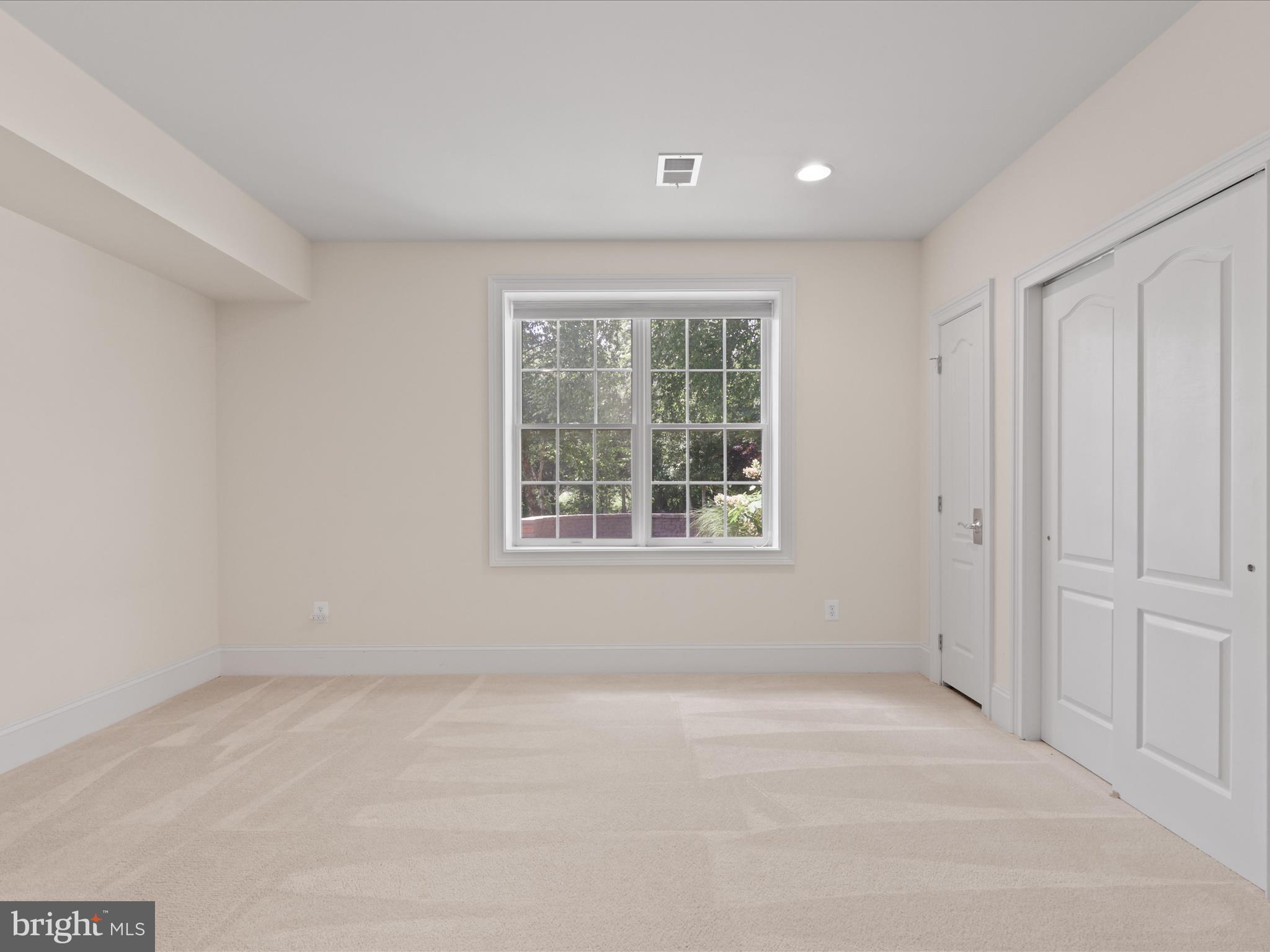 CHASE AT BELMONT COUNTRY - Residential