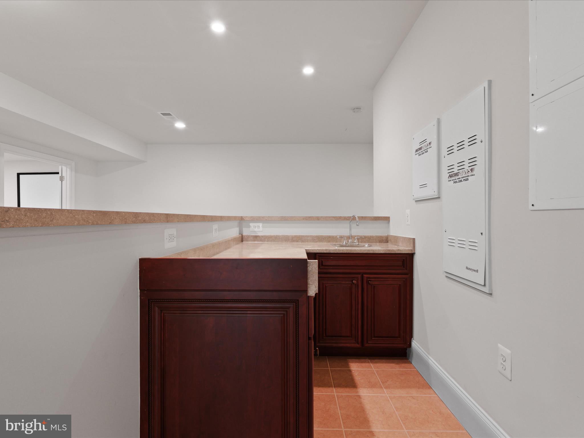 CHASE AT BELMONT COUNTRY - Residential