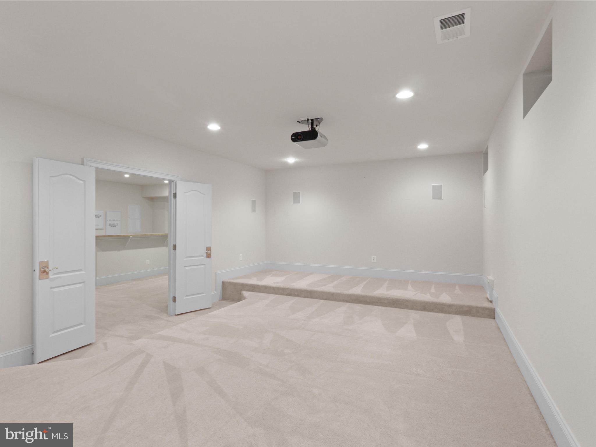 CHASE AT BELMONT COUNTRY - Residential