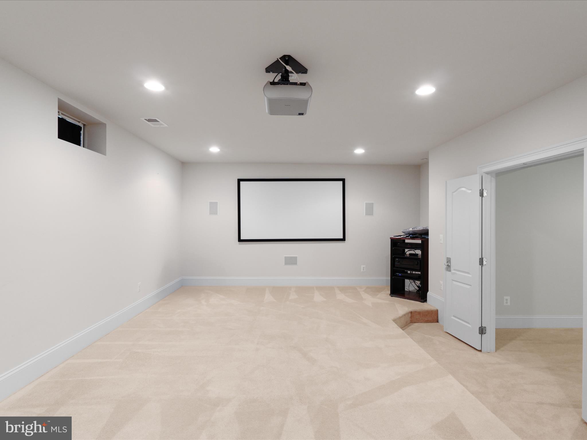 CHASE AT BELMONT COUNTRY - Residential