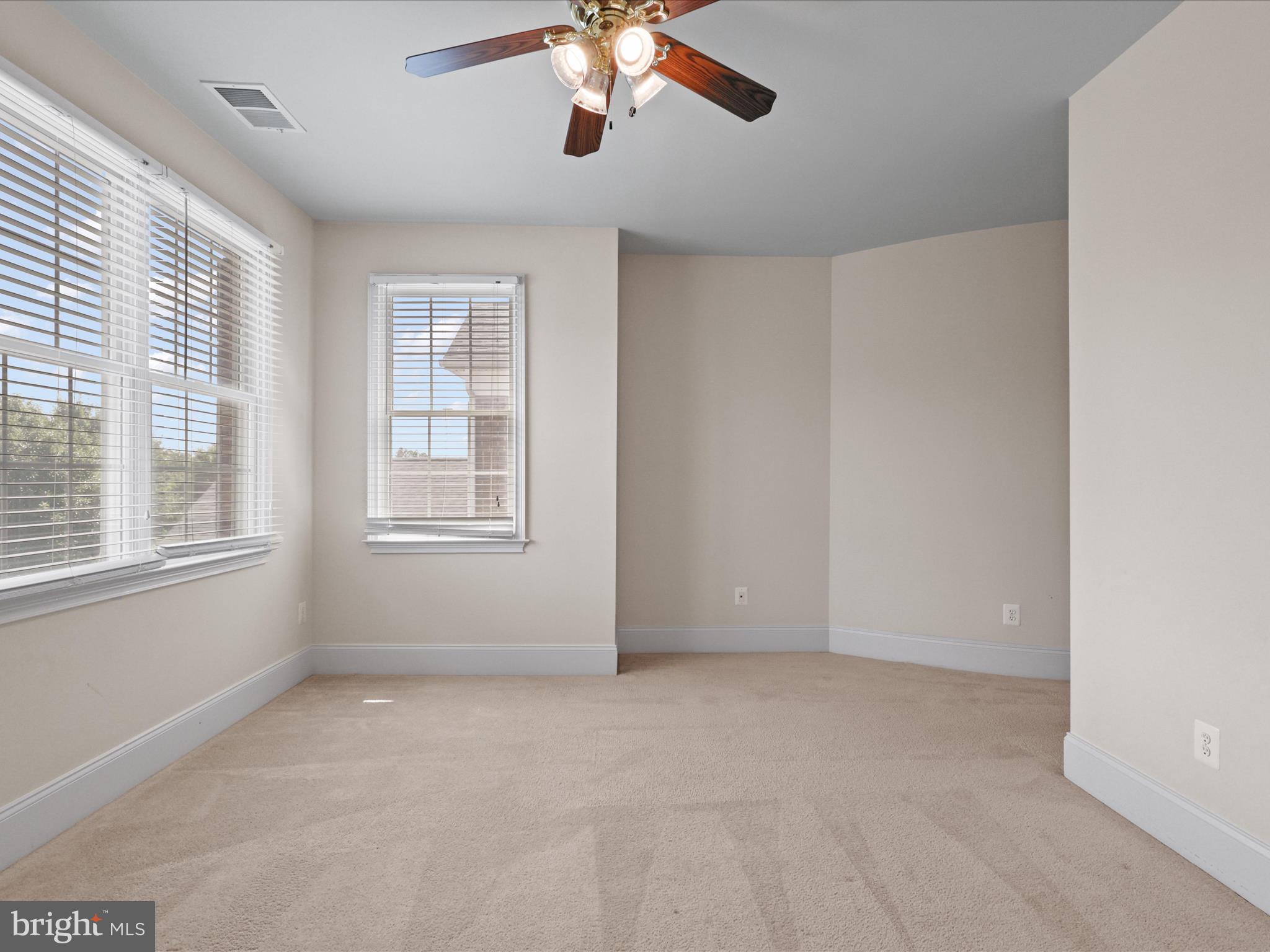 CHASE AT BELMONT COUNTRY - Residential