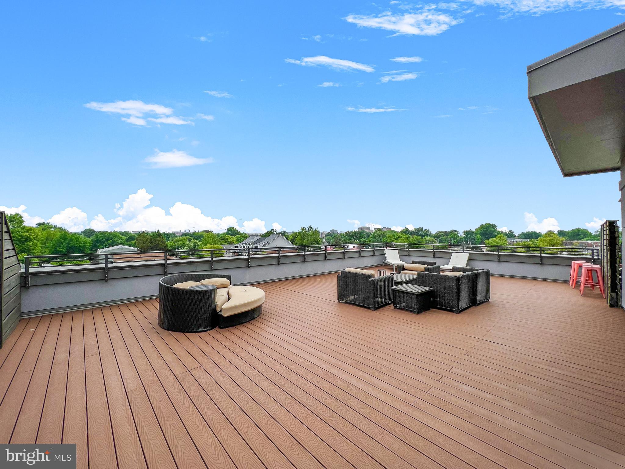 DEL RAY PLACE - Residential Lease