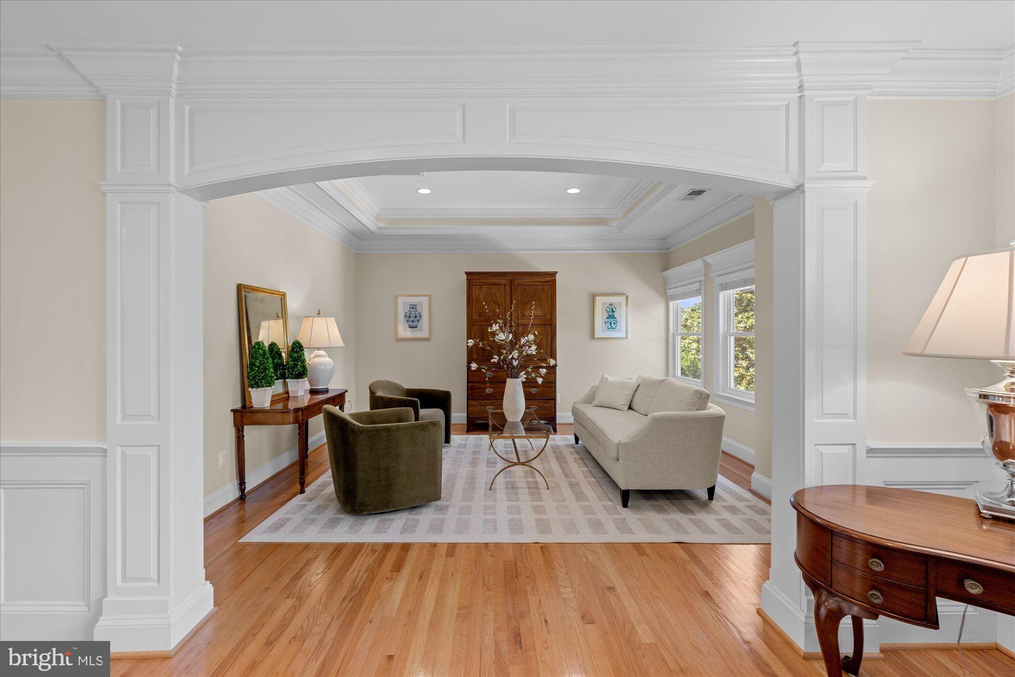 816 CONSTELLATION DRIVE