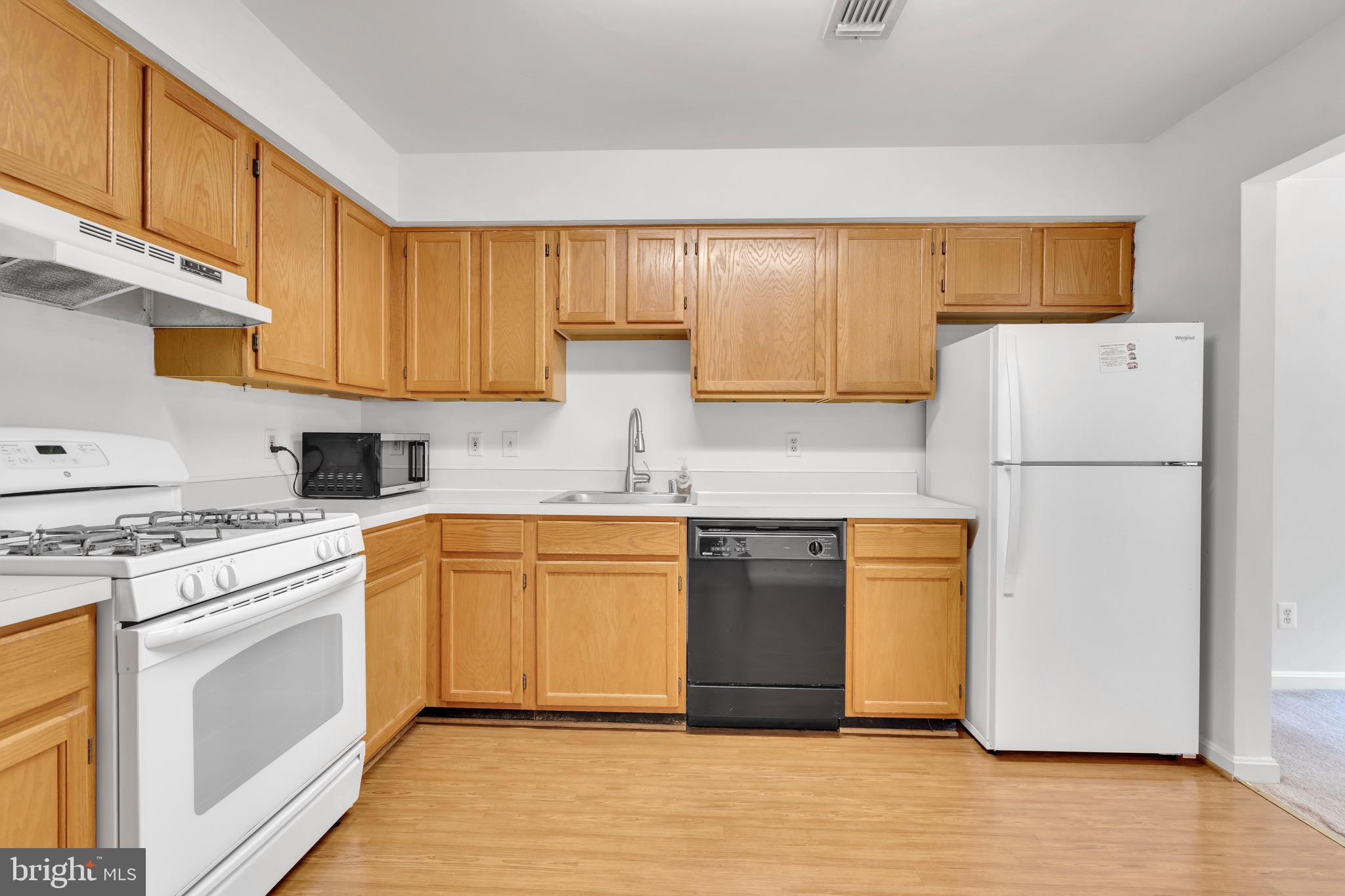 SOMERSET AT WESTRIDGE CO - Residential