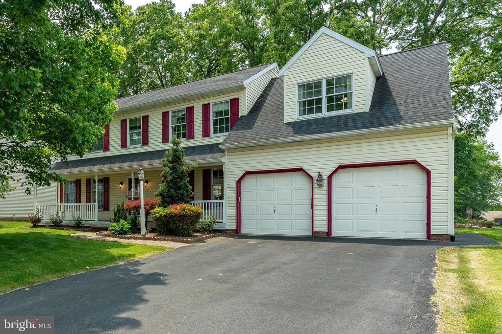 Photo of 145 STRICKLER RUN DR, COLUMBIA, PA 17512 (MLS # PALA2035484)