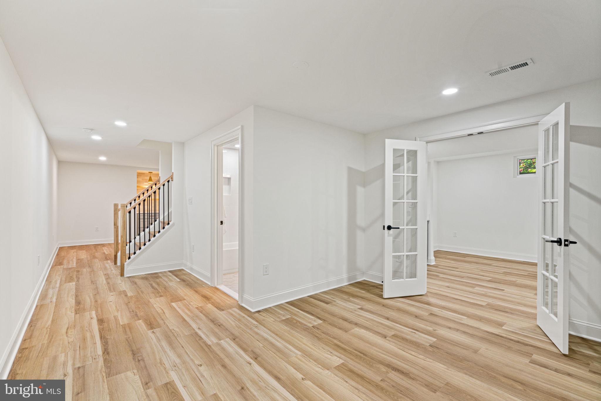 LITTLE ROCKY RUN - Residential