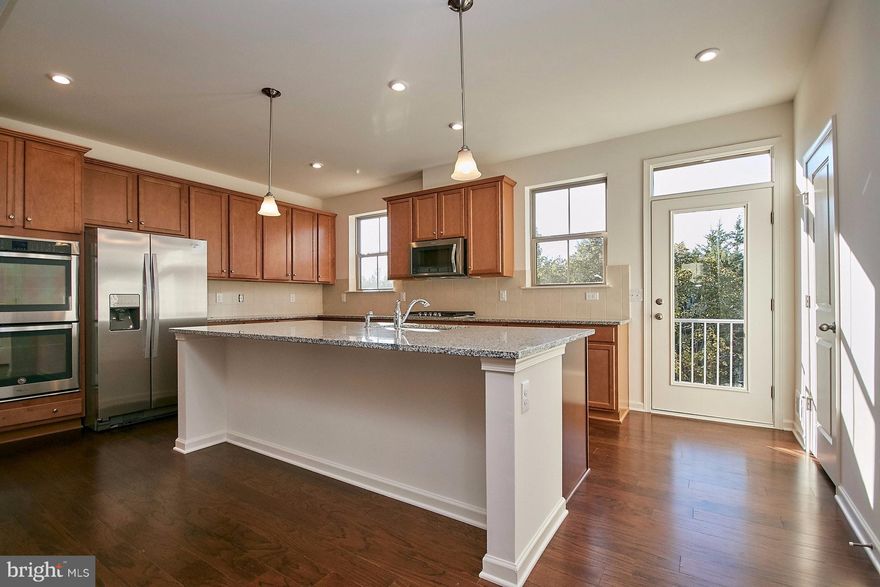 LUXURY Town home in Ashburn for lease! Well maintained 3 Bedrooms, 2 full & 2 half baths, 3 level home;  EAST facing. Fantastic open floor plan, fully upgraded with Hardwood flooring, Gourmet Kitchen, extra large Island, Stainless Steel appliances, upgraded Master Bath with dual vanities, tiled shower, walk in closet, 2 car front loading Garage; Fully finished Basement with Rec room and bath! Commuter friendly location! Silver line Metro accessible! Maintenance free deck.  

Pets considered case by case;  Good credit is required; HOME IS AVAILABLE FOR OCCUPANCY STARTING FEBRUARY 1st. No more than 2 incomes to qualify;