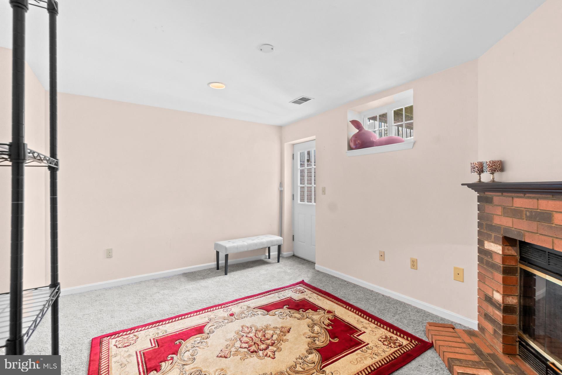 WINDSOR MILL - Residential