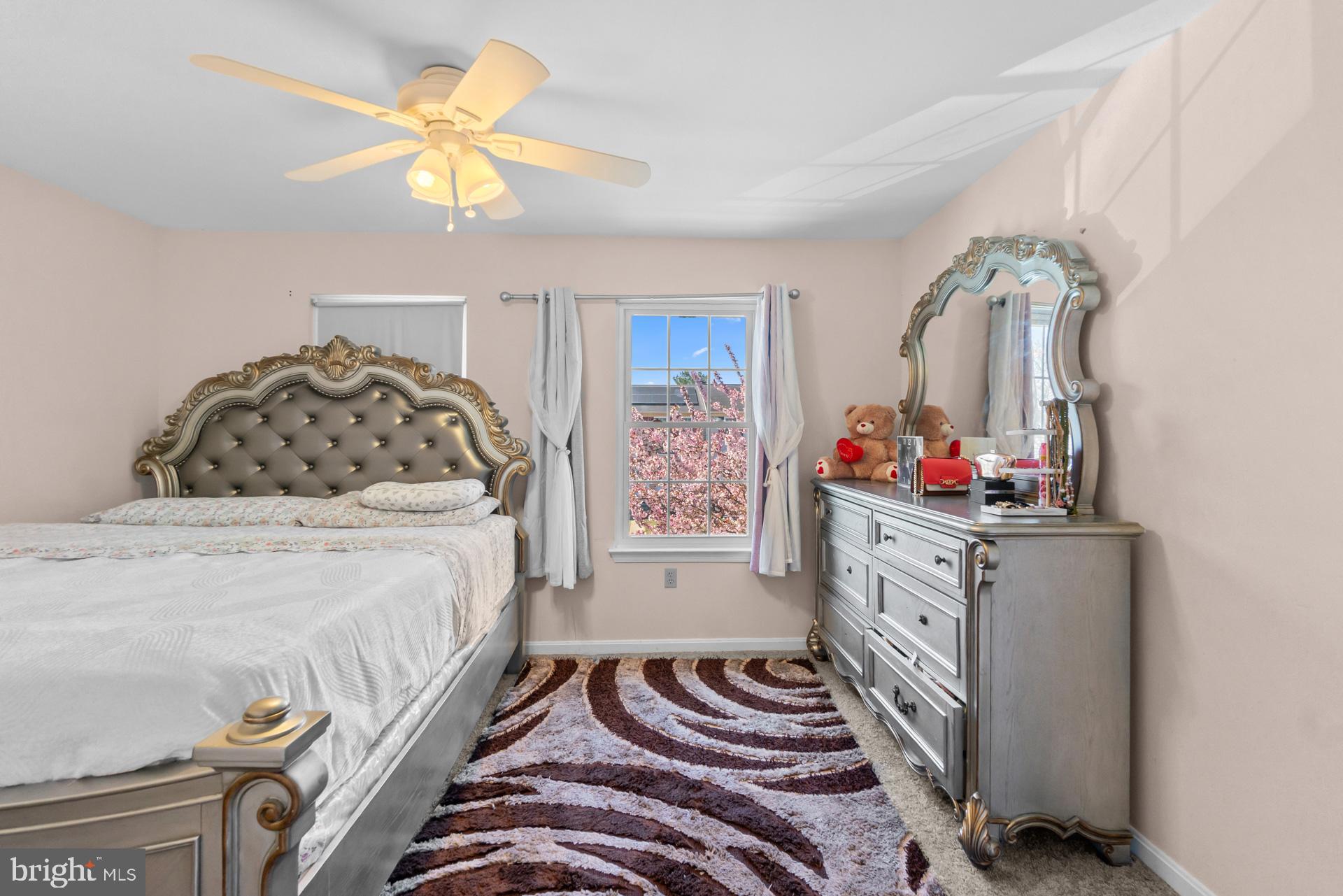 WINDSOR MILL - Residential