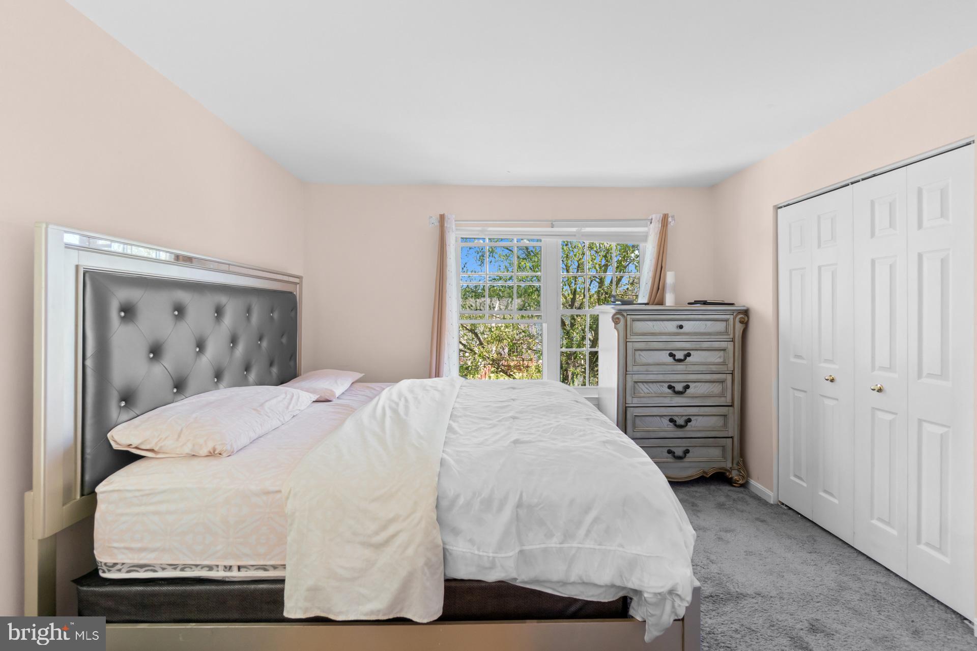 WINDSOR MILL - Residential