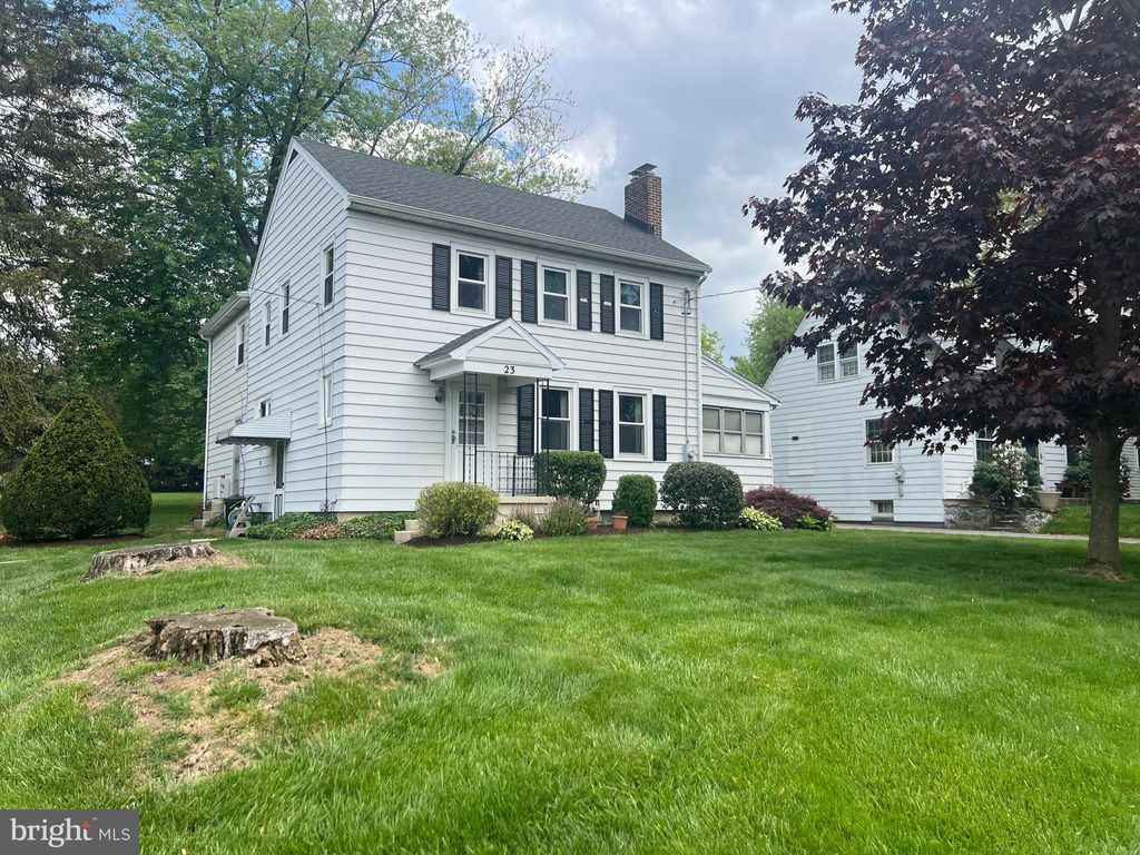 Photo of 23 Wilson Avenue, LEOLA, PA 17540 (MLS # PALA2069330)