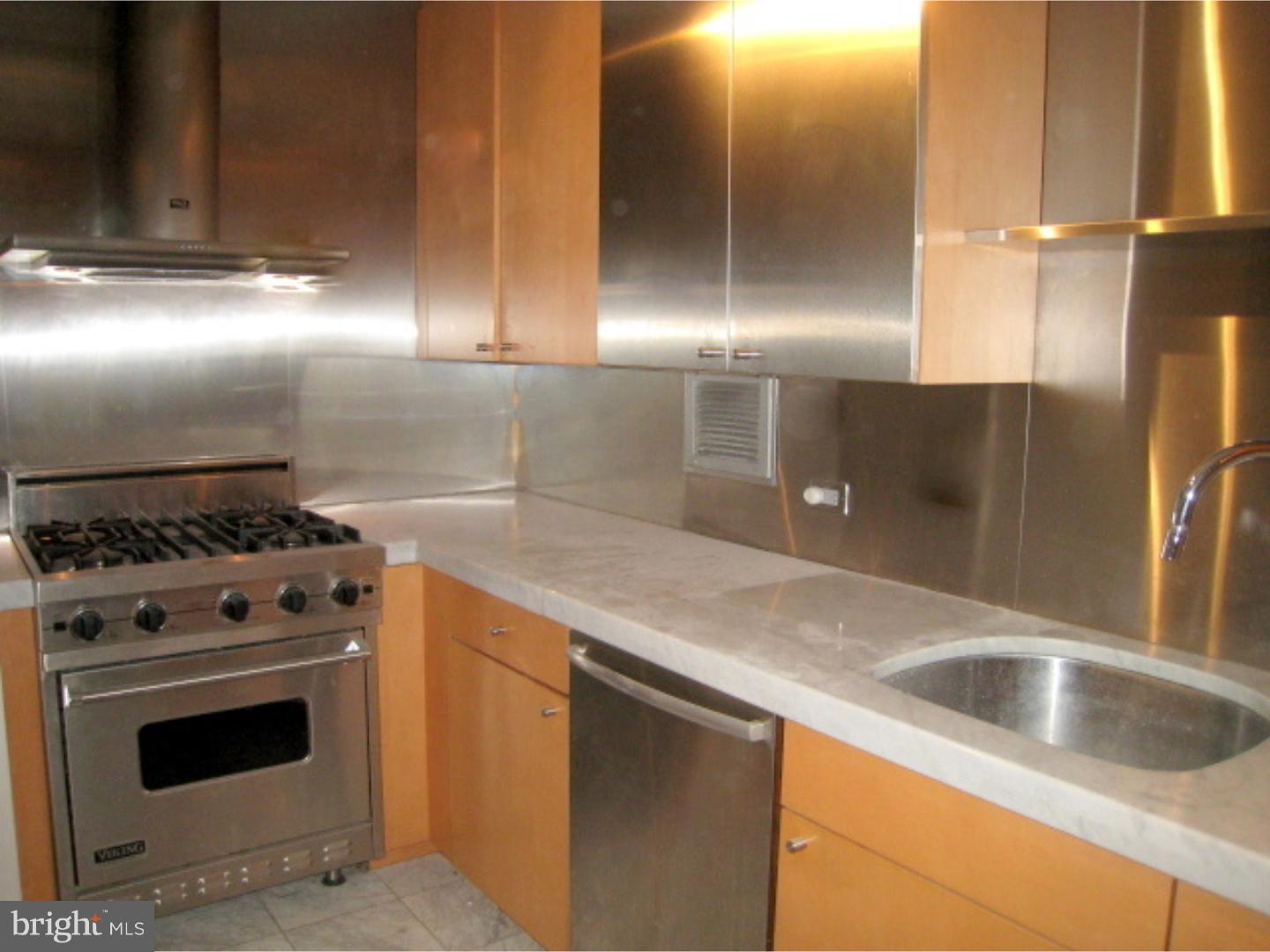 SOCIETY HILL - Residential