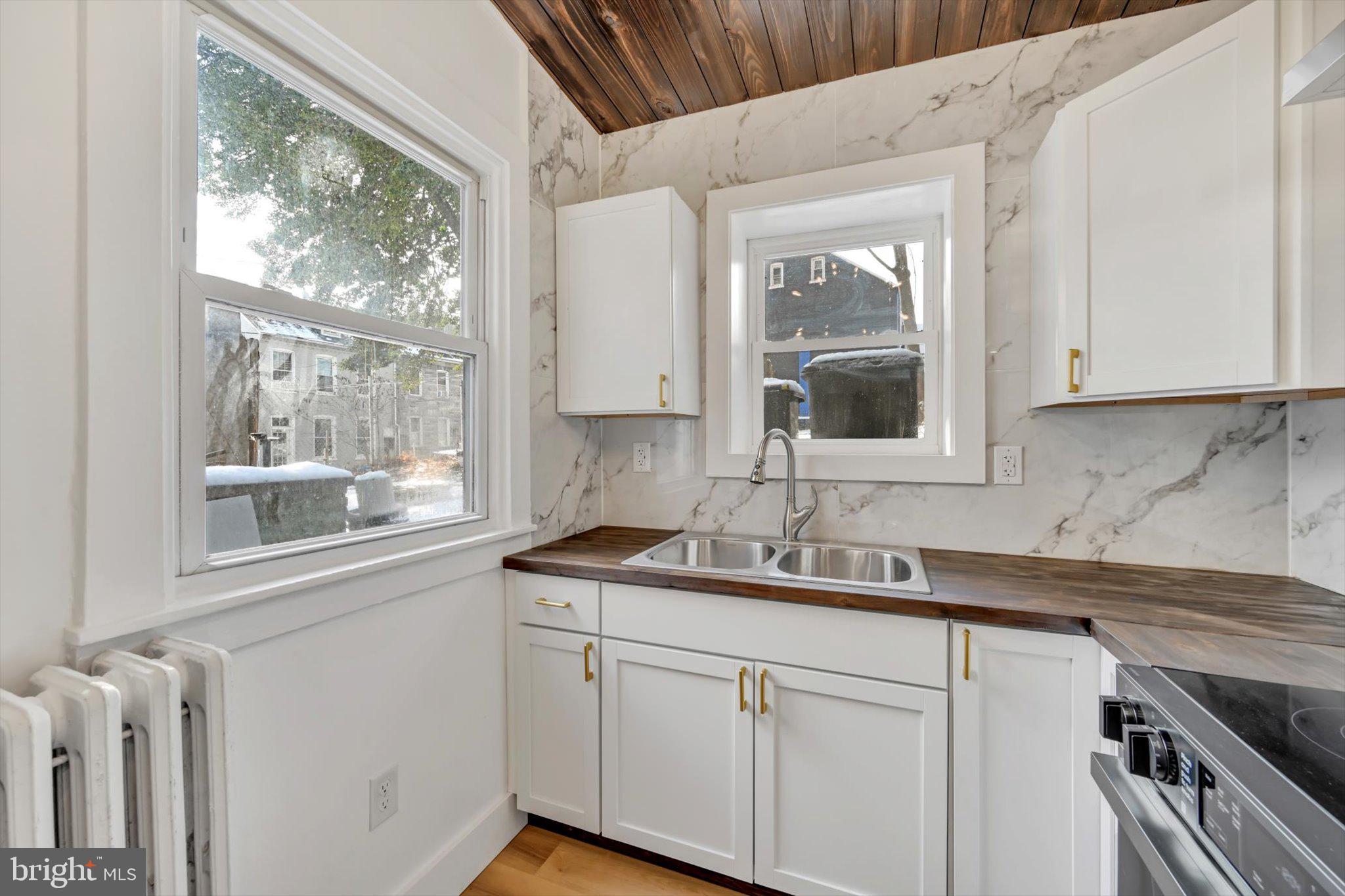 CABBAGE HILL - Residential