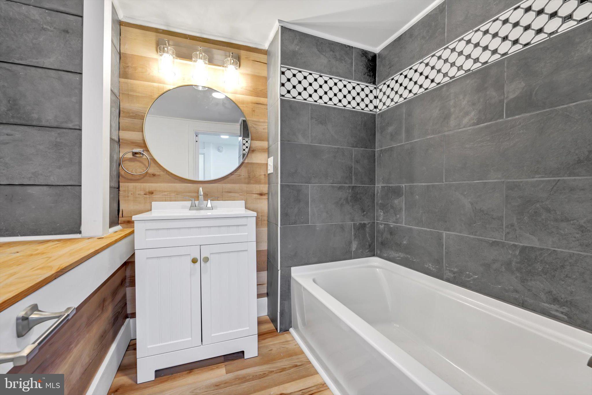 CABBAGE HILL - Residential