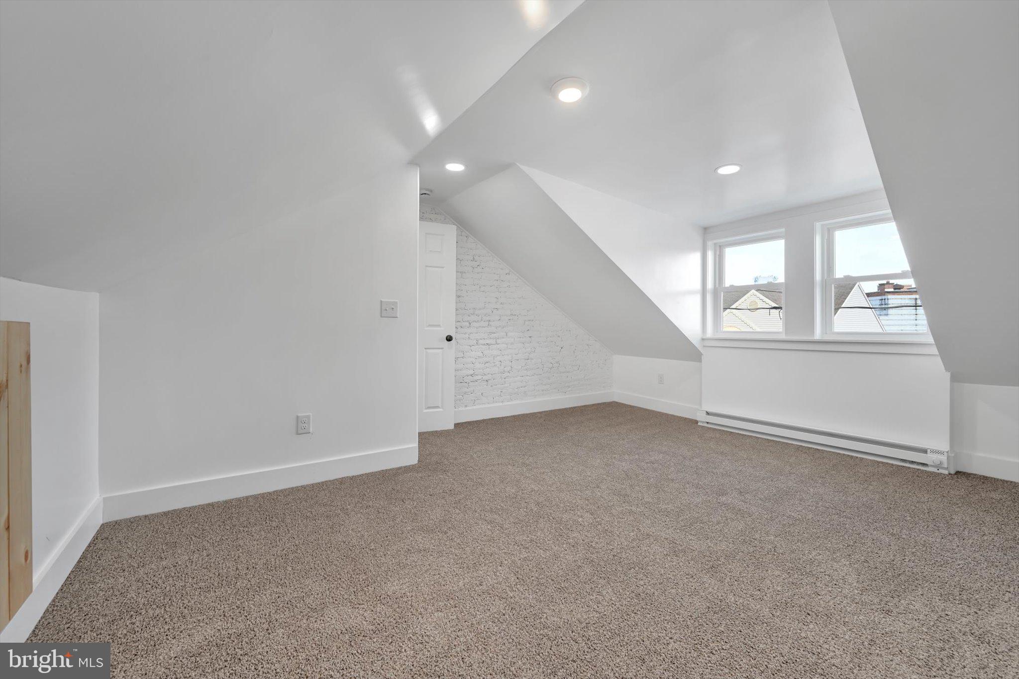 CABBAGE HILL - Residential