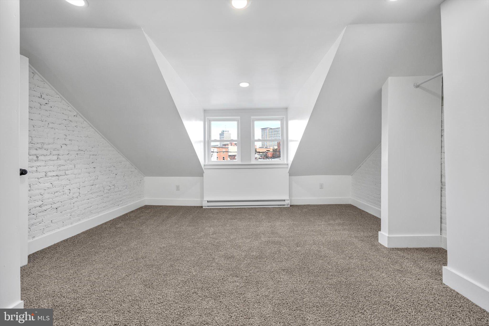 CABBAGE HILL - Residential