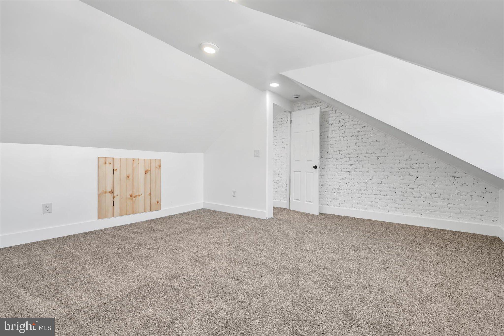 CABBAGE HILL - Residential