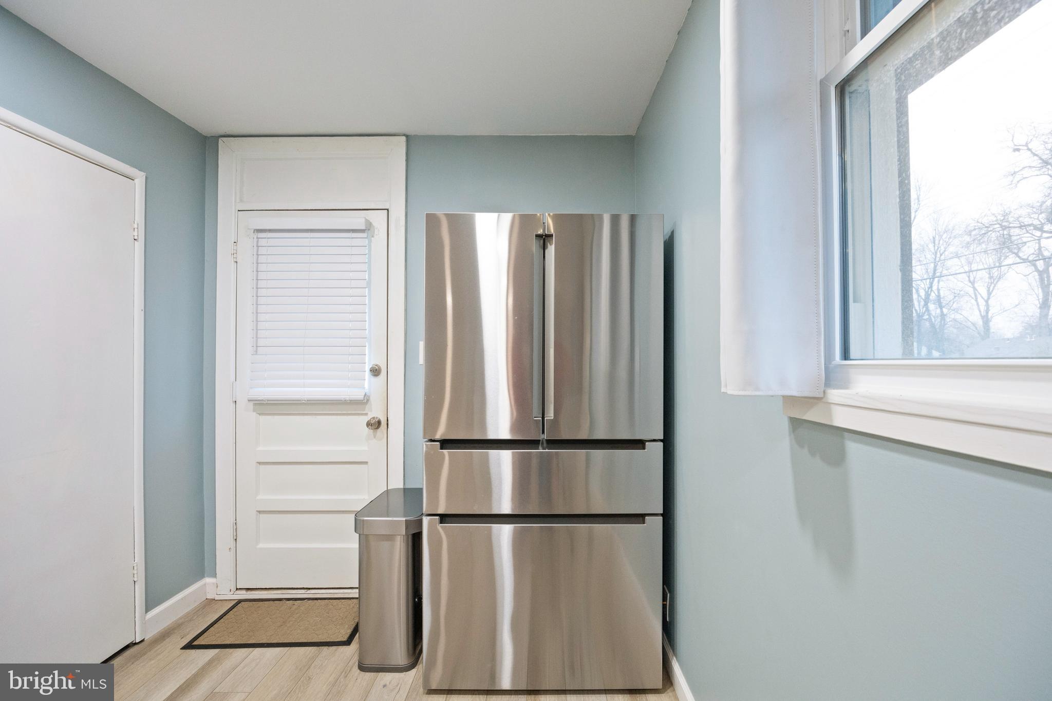 BURGUNDY MANOR - Residential