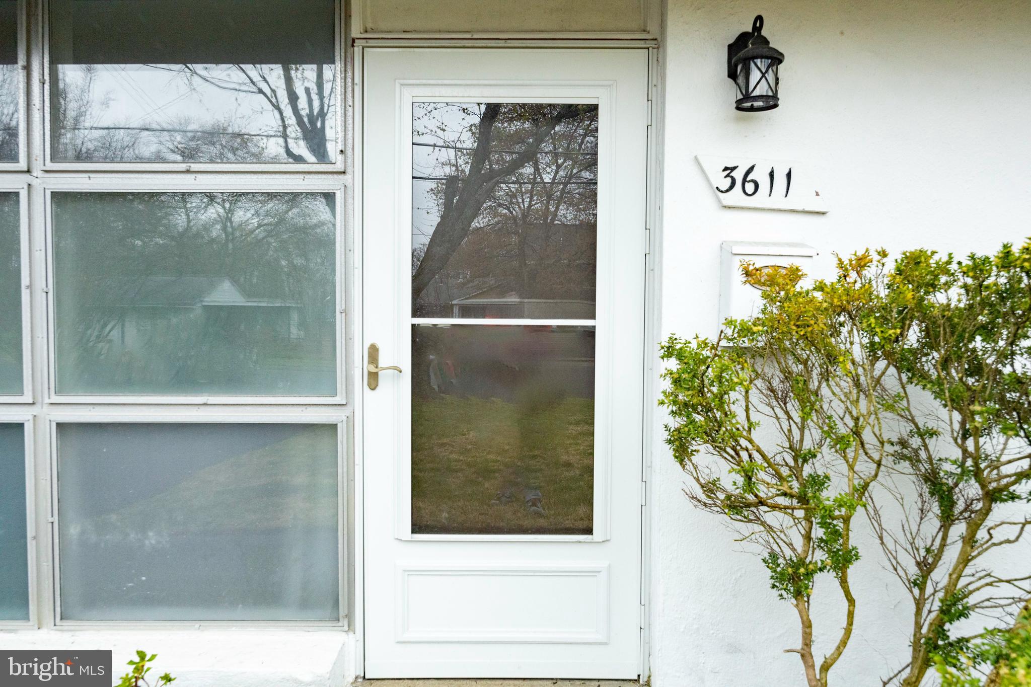 BURGUNDY MANOR - Residential