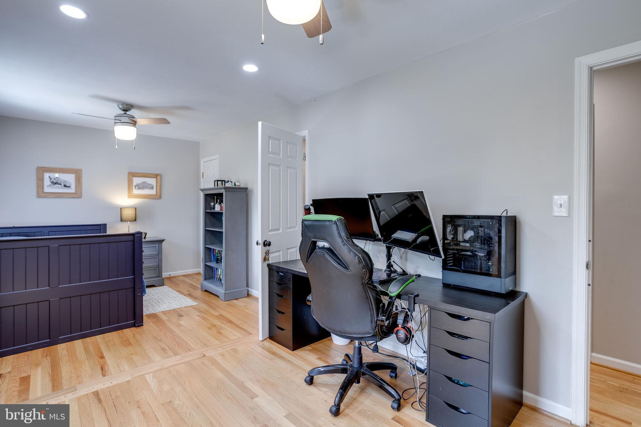 CRYSTAL SPRINGS - Residential