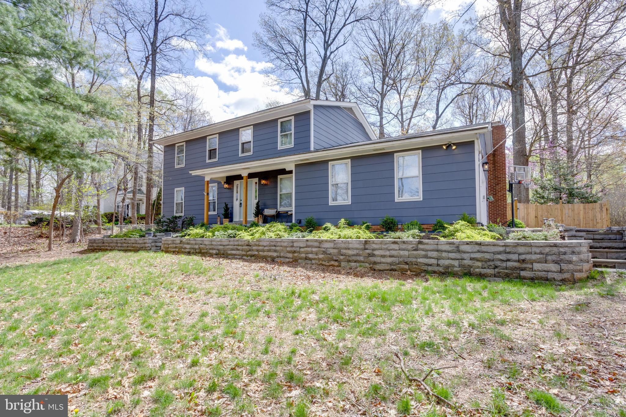 5105 SUMMIT DRIVE