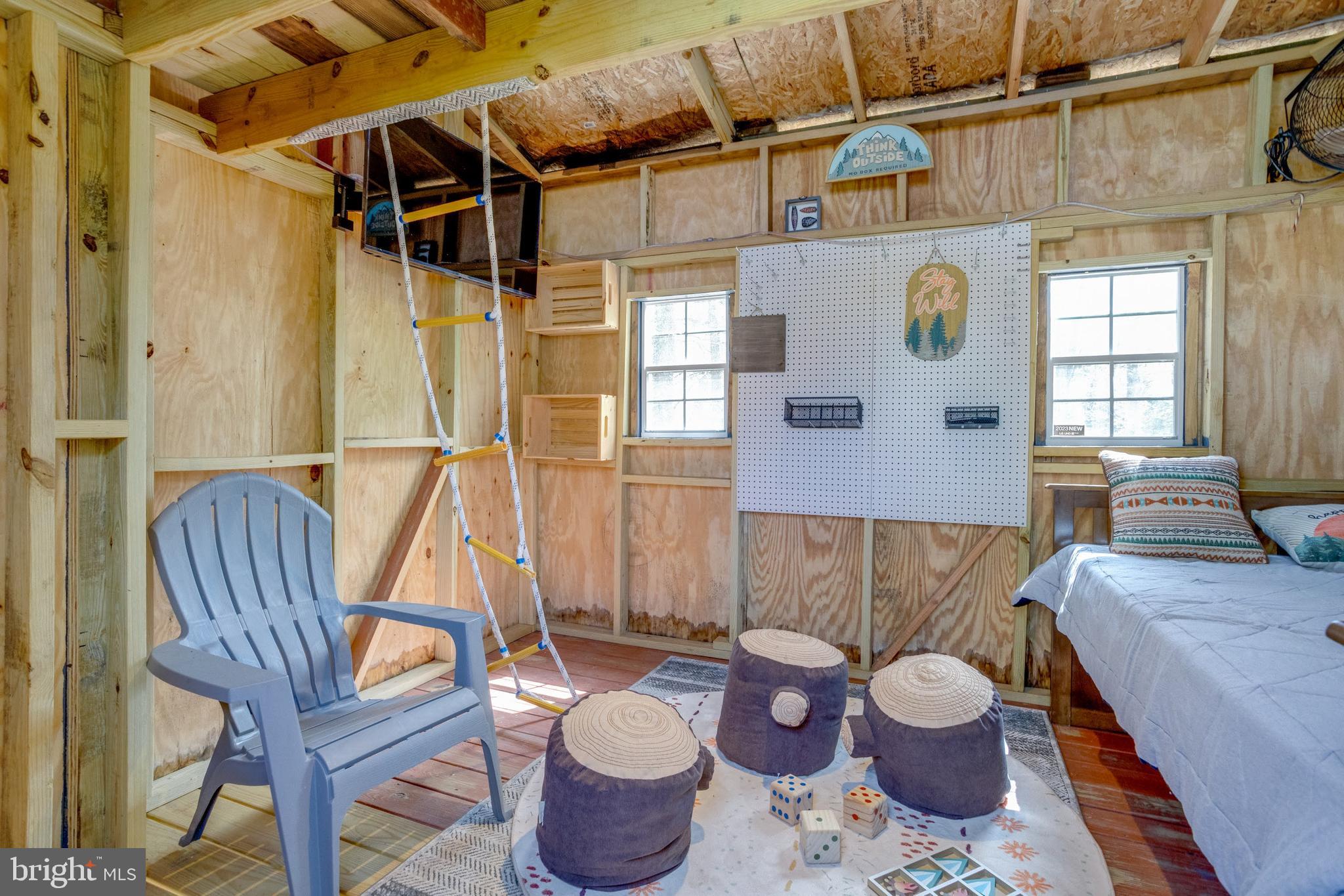 CRYSTAL SPRINGS - Residential