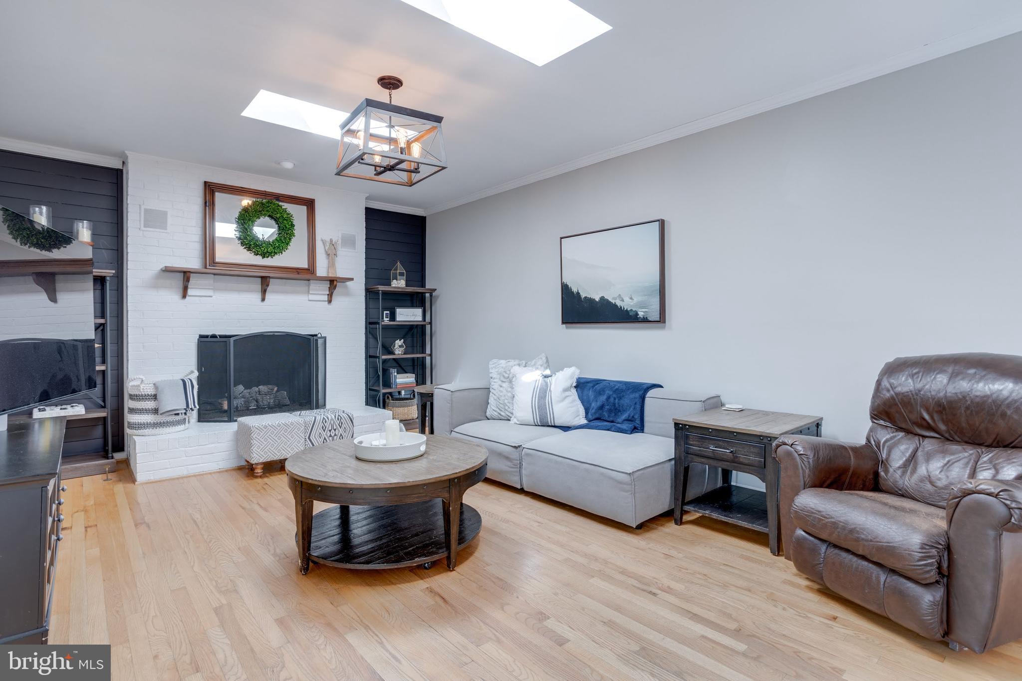 CRYSTAL SPRINGS - Residential