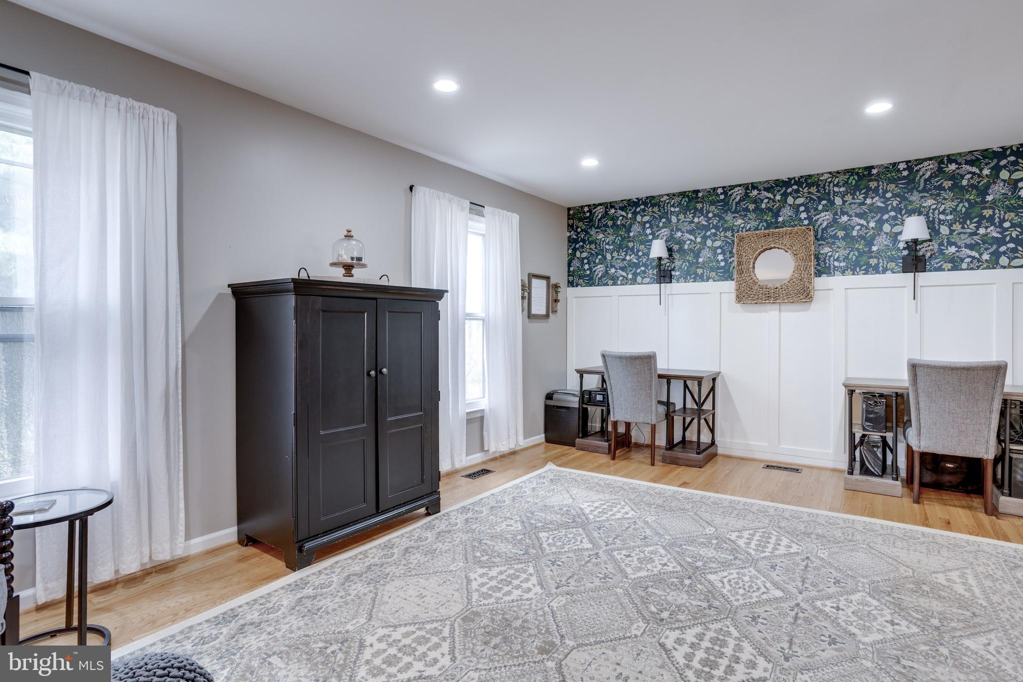 CRYSTAL SPRINGS - Residential