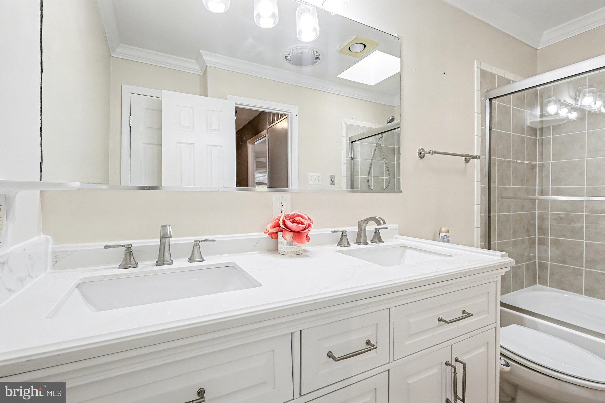 BROOKFIELD - Residential Lease