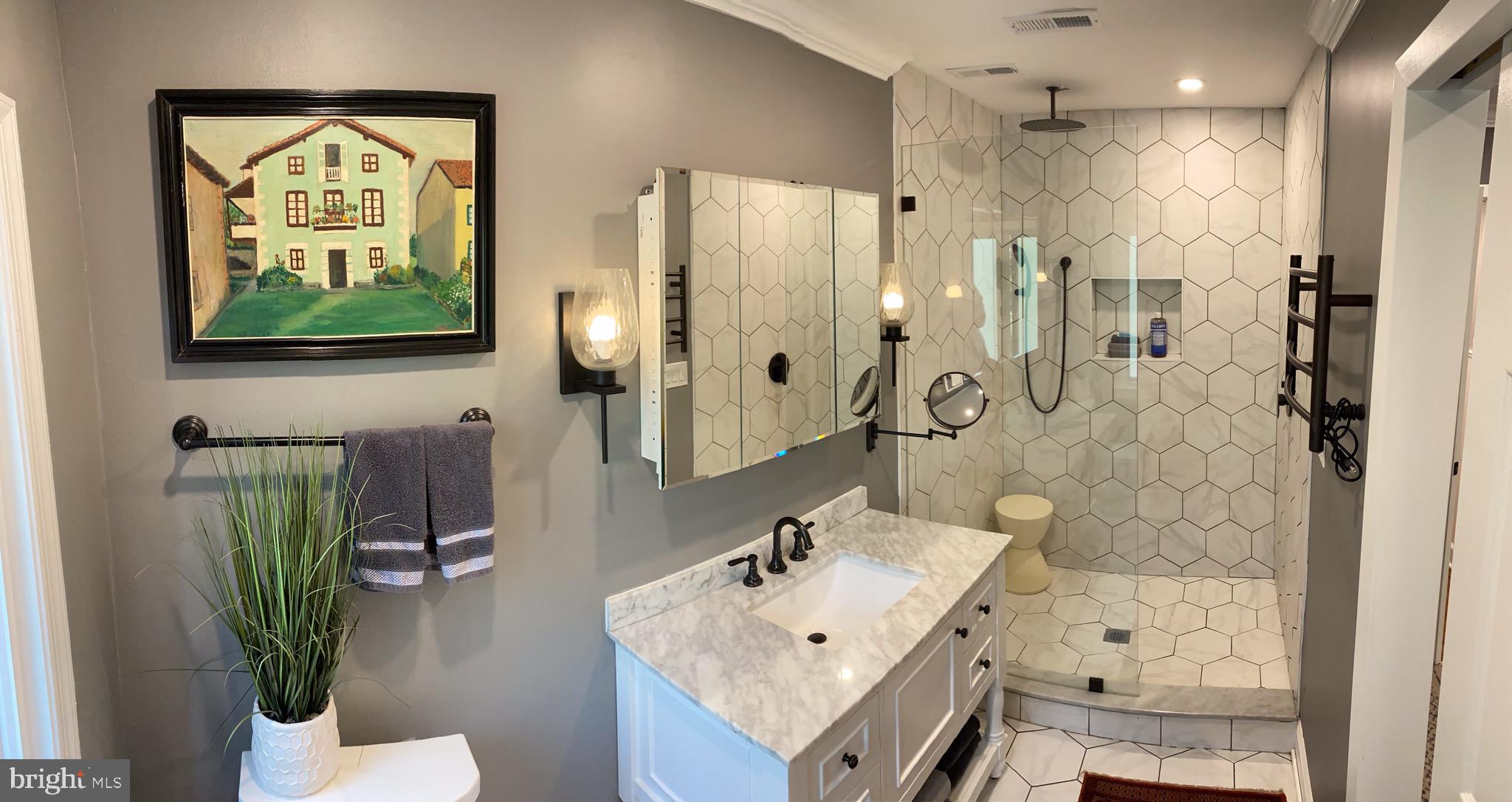 FOXHALL VILLAGE - Residential Lease