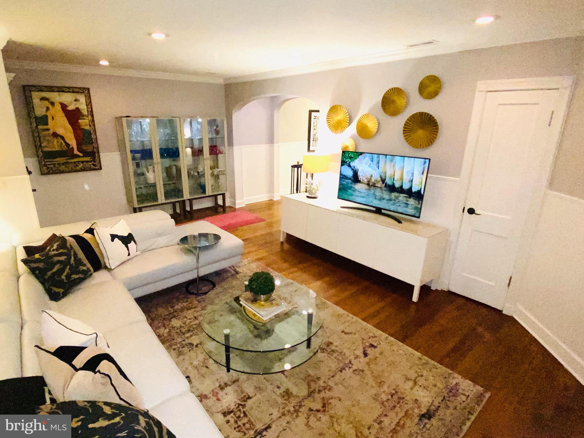 FOXHALL VILLAGE - Residential Lease