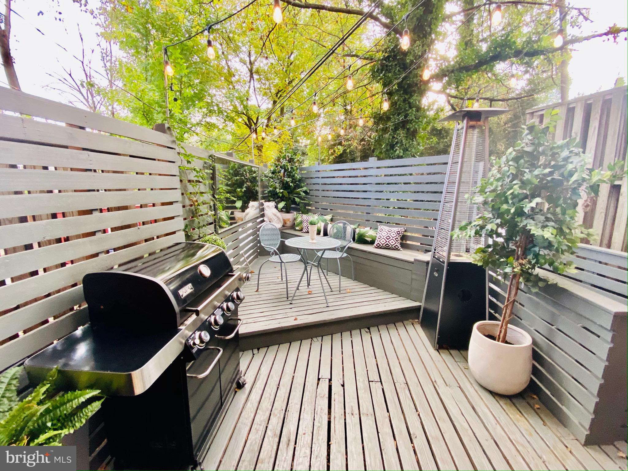 FOXHALL VILLAGE - Residential Lease