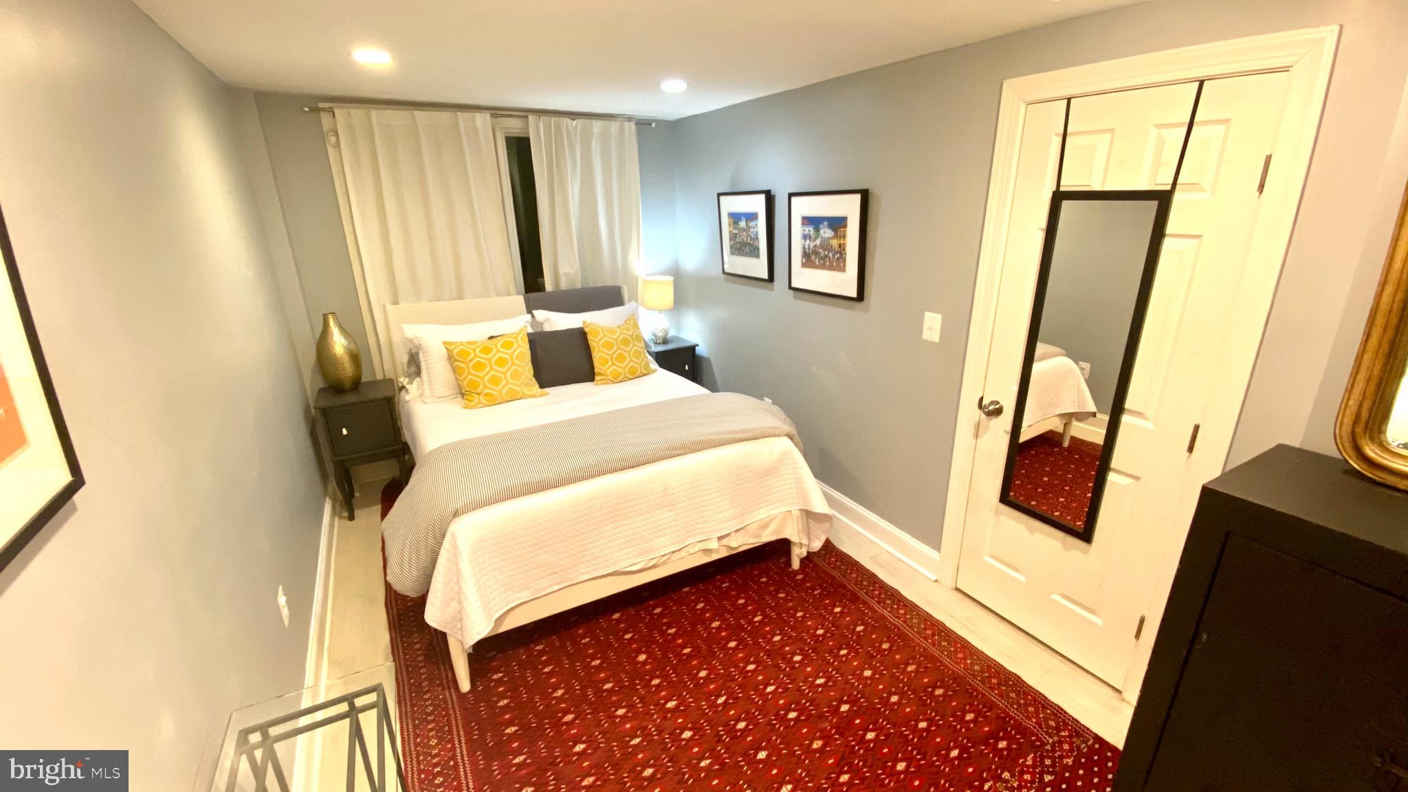 FOXHALL VILLAGE - Residential Lease