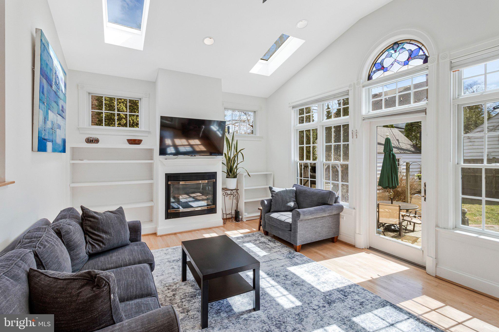 CHEVY CHASE TERRACE - Residential