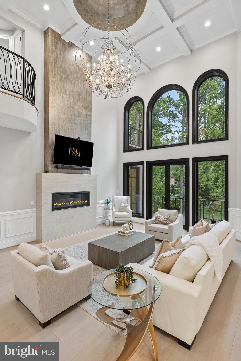 WOODSIDE ESTATES - Residential