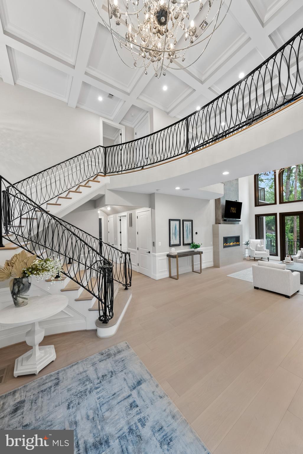 WOODSIDE ESTATES - Residential