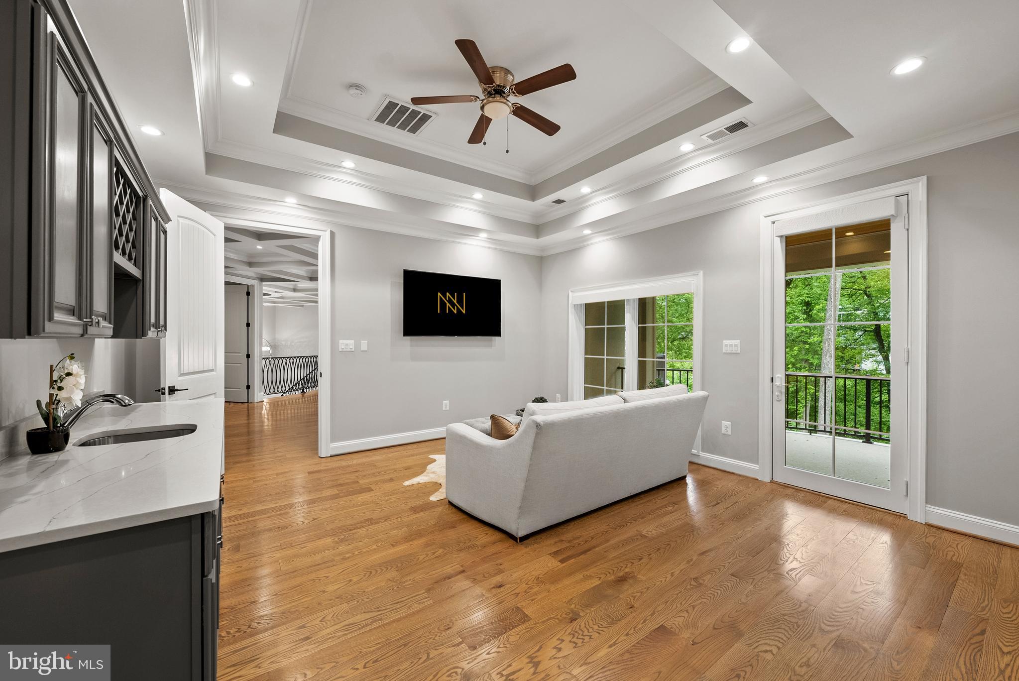 WOODSIDE ESTATES - Residential