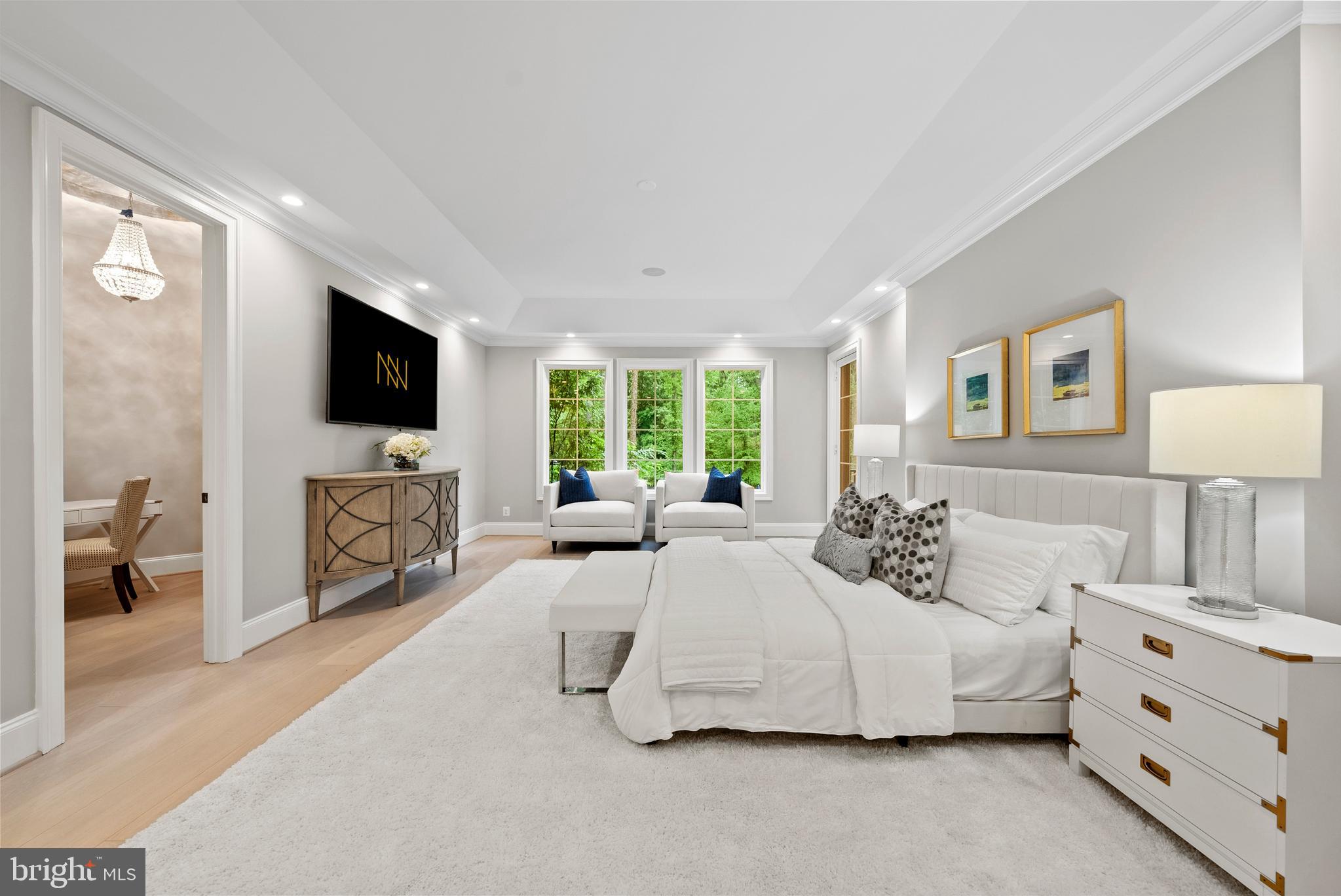 WOODSIDE ESTATES - Residential