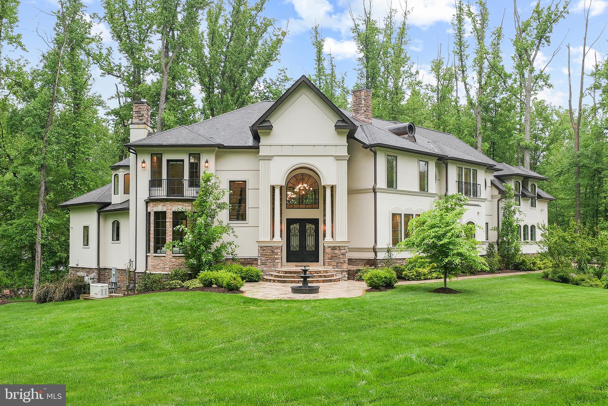 WOODSIDE ESTATES - Residential