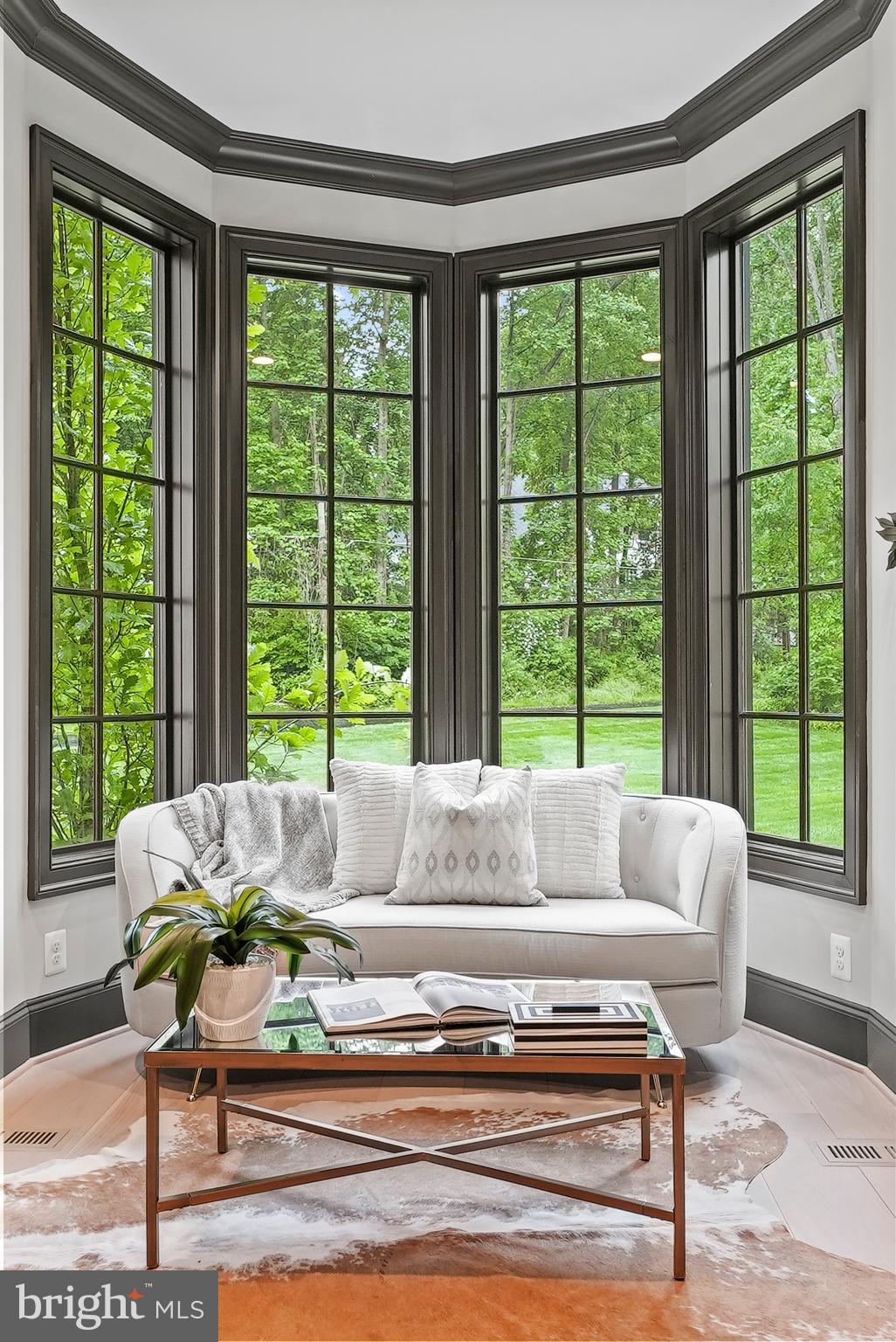 WOODSIDE ESTATES - Residential