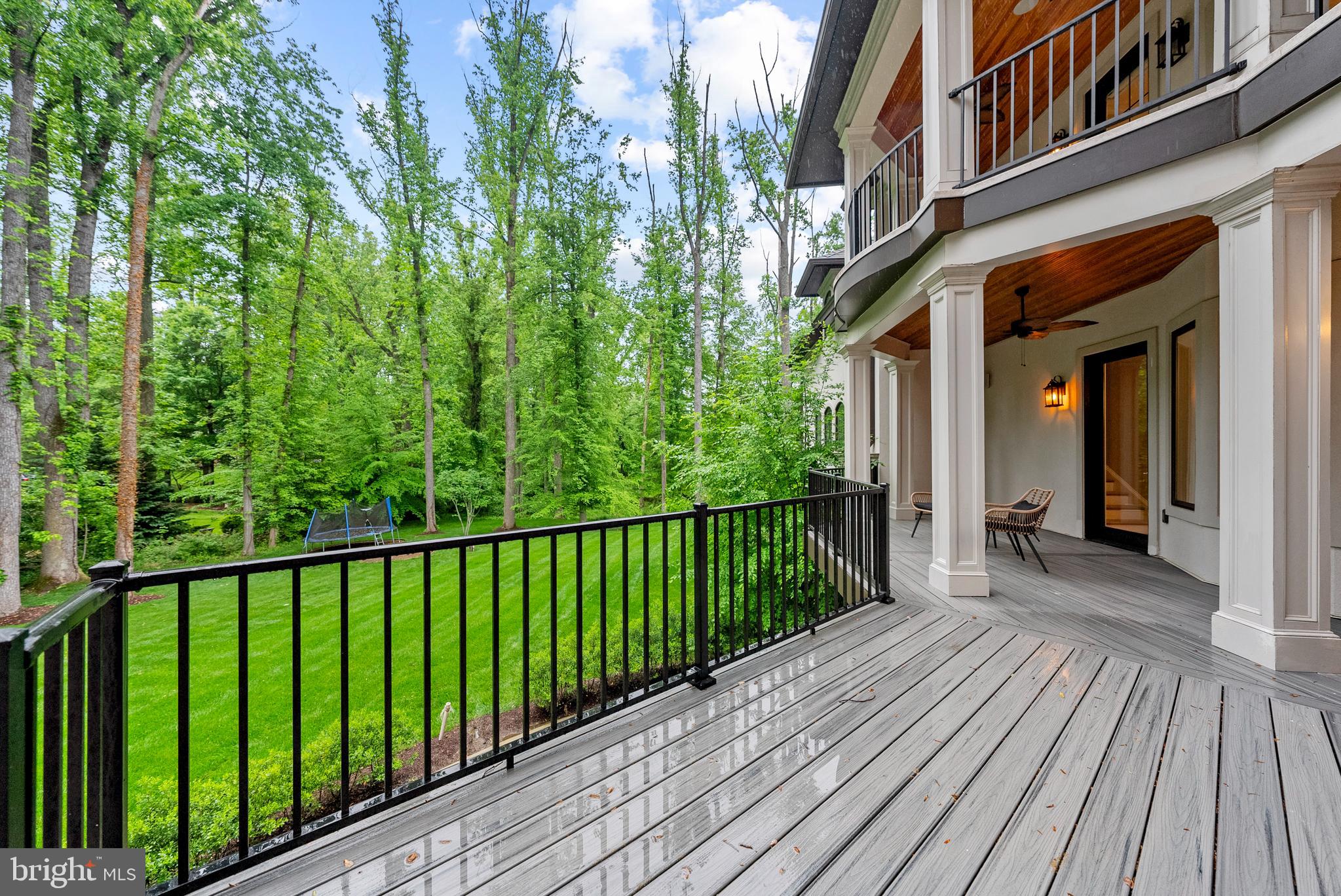 WOODSIDE ESTATES - Residential