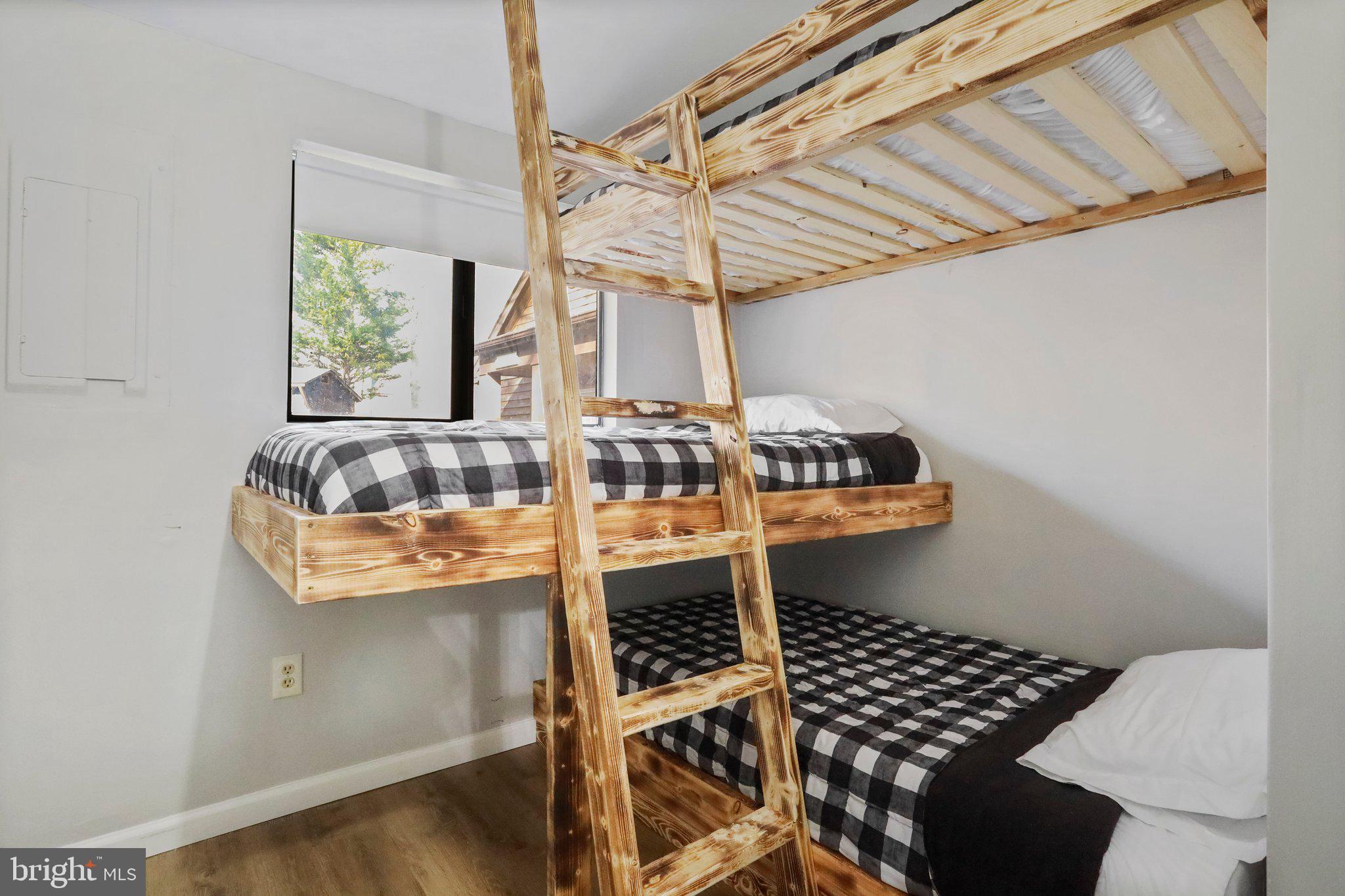 THE WOODS RESORT - Residential