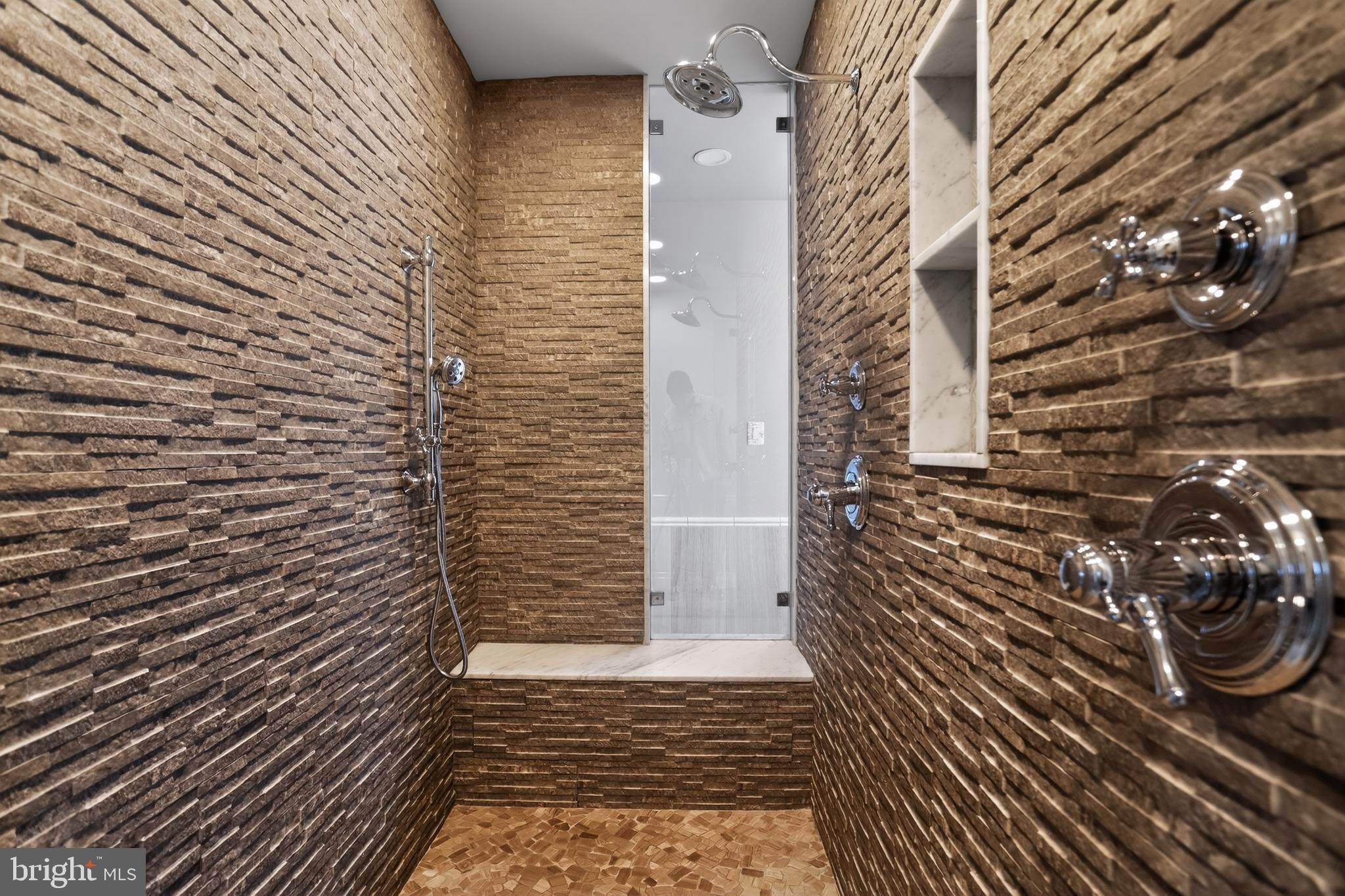 ELKINS PARK - Residential