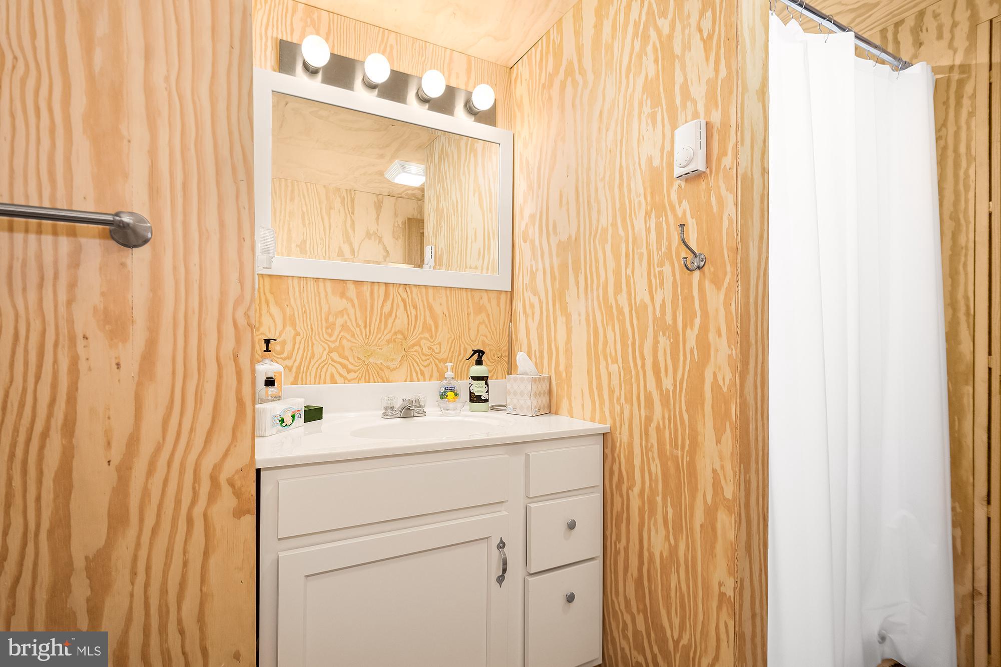 SWALLOW FALLS - Residential