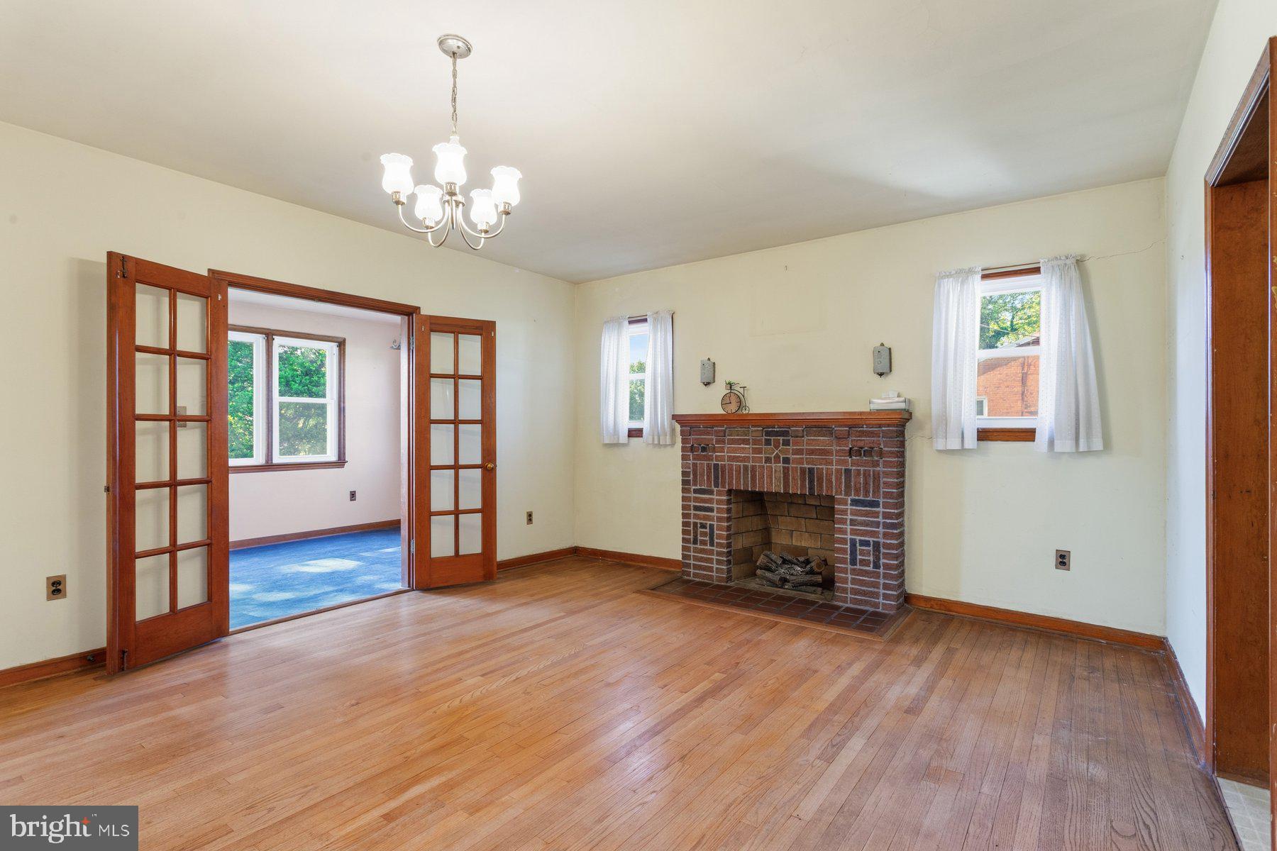 JOHNS CHOICE - Residential